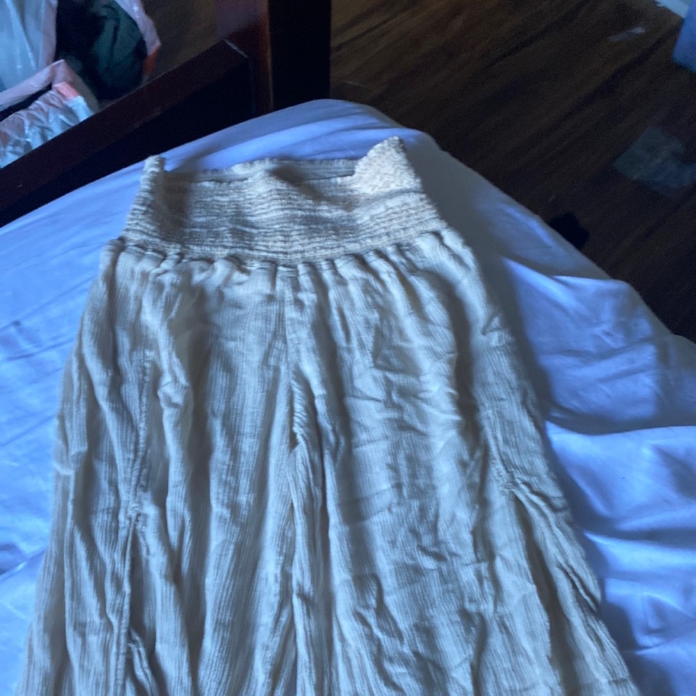 Nice flowing pants comfy and long size small